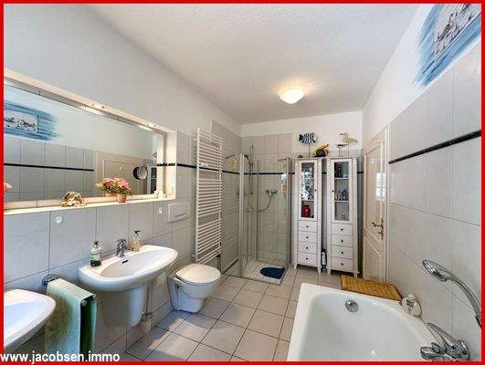 WE 1 Erdgeschoss links Bad 