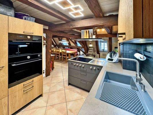 Wohnbeispiel mit offener Einbauküche