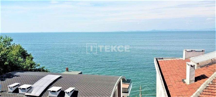 Sea-View Apartments by the Beach in Çınarcık Yalova