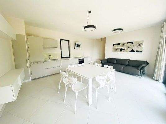 6988pi_19_Villa_Rustiko_Anwesen_Immobilienkauf_Gar