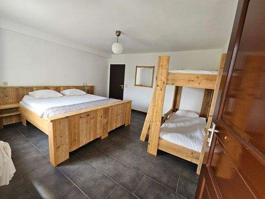 UG Schlafzimmer untergeschoss