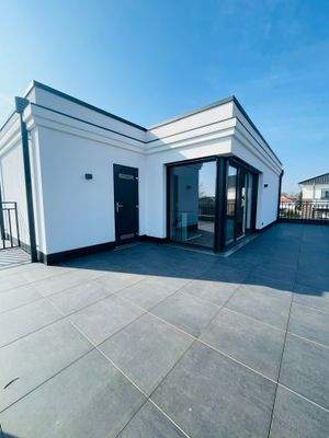 Dachterrasse mit Abstellraum