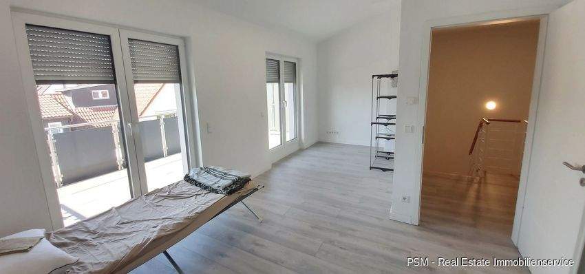 Zimmer mit Terrassenzugang