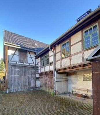 Innenhof, ZUgang Werkstatt und Scheune