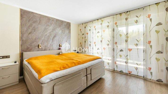 1. OG Elternschlafzimmer 1