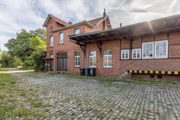 Ansicht altes Bahnhofsgebäude