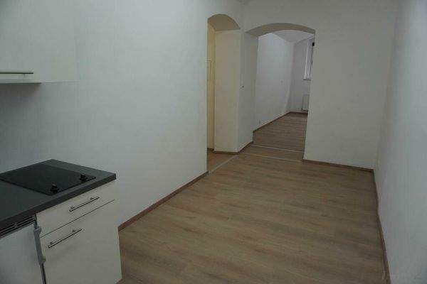 Küchenraum Blick in Raum 2