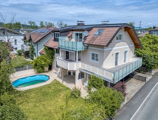 HP1-Zweifamilienhaus-Wals-Außenansicht