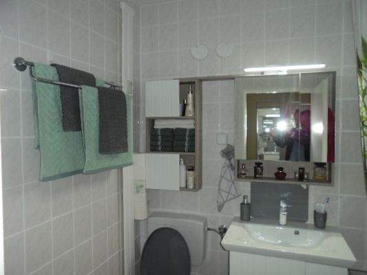 gepflegtes Badezimmer