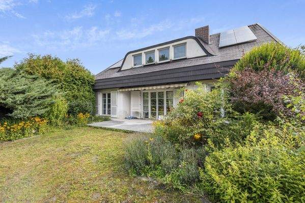 Hausansicht Garten II