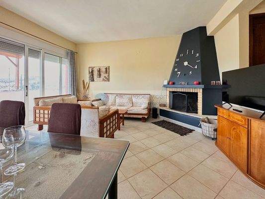 img_886b3541-4555-42be-9bad-c3fba66c6e0c