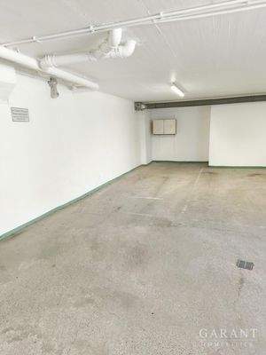 Tiefgaragenstellplatz