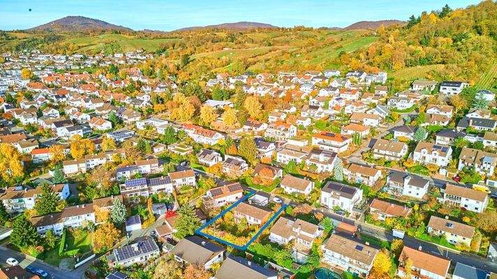 Lage mit Grundstück