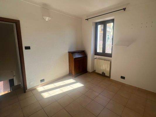 PE922_12 TERRA ITALIA IMMOBILIEN_LIGURIEN_PERINALD