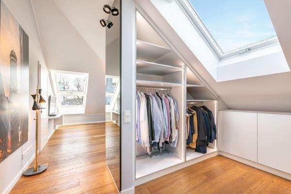 Maßgefertigte Ankleide