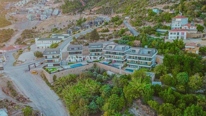 Sea-View Villa with Private Pool in Alanya Tepe