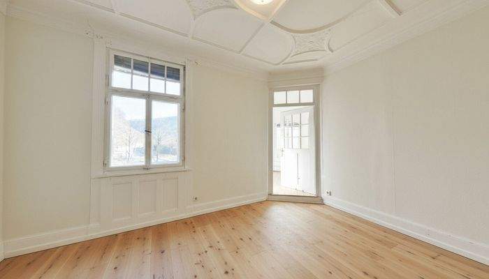 Kinderzimmer visualisiert mit Parkett und Eierschalenwandfarbe