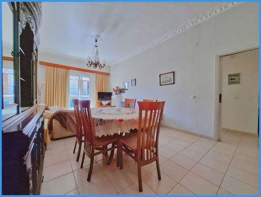 c7a30c6dab5948ac8740b5080c41e9cc-original