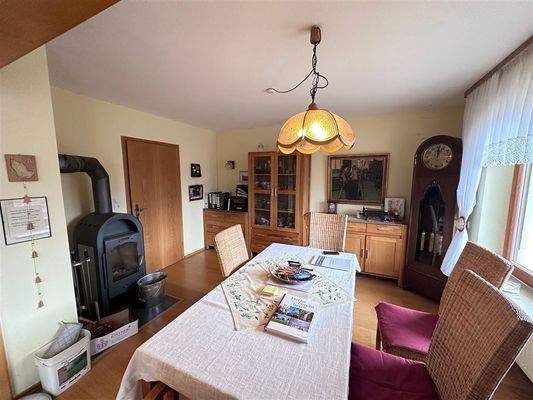 Essbereich mit Kaminofen