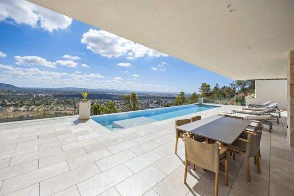 Villa mit Aussicht zu verkaufen in Bunyola, Mallorca BHHS-BAL-1051