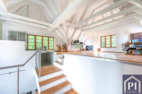 Zwei Ebenen im Dachgeschoss