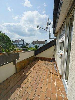 ...Zugang zum Balkon