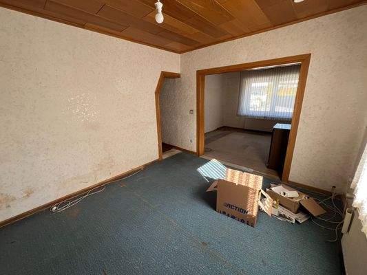 Wohn- u. Esszimmer (EG)