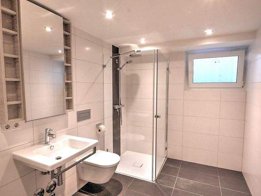 Duschbad im UG 