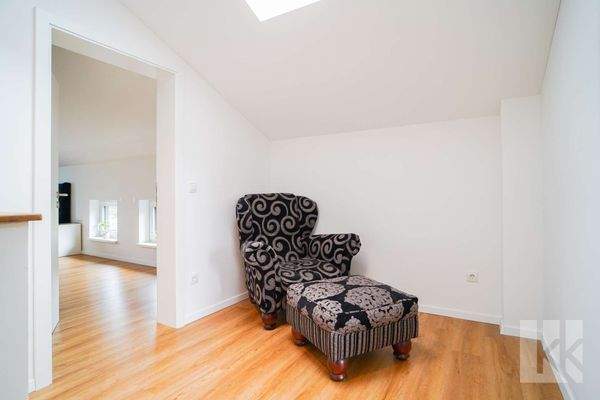 Im Obergeschoss: ...