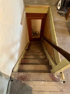 Treppe zum 1. Obergeschoss