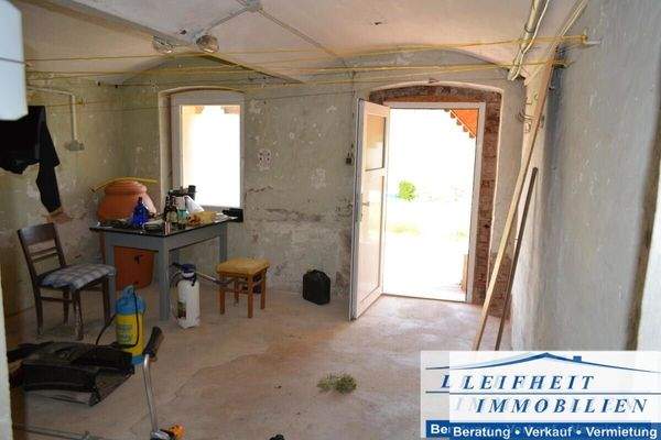 Kellerraum mit Hofausgang
