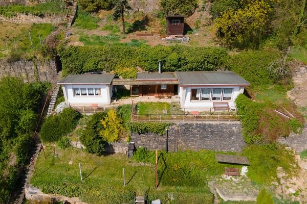 Bungalows auf dem Grundstück