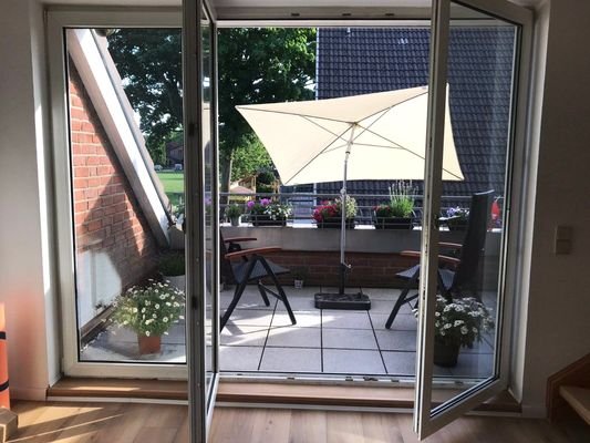 Balkon mit herrlichem Blick ins Grüne .jpg