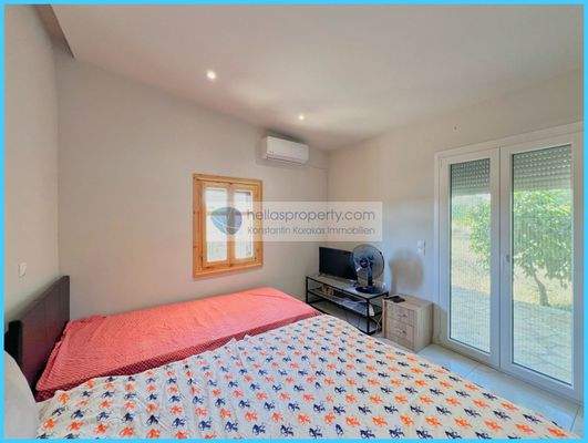 cc49ed0c80774844abdfb30f11f542dc-original