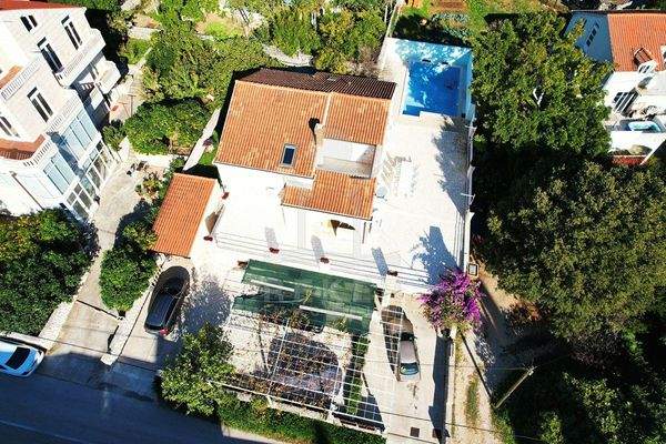 Villa in verkehrsgünstiger Lage nahe Dubrovnik
