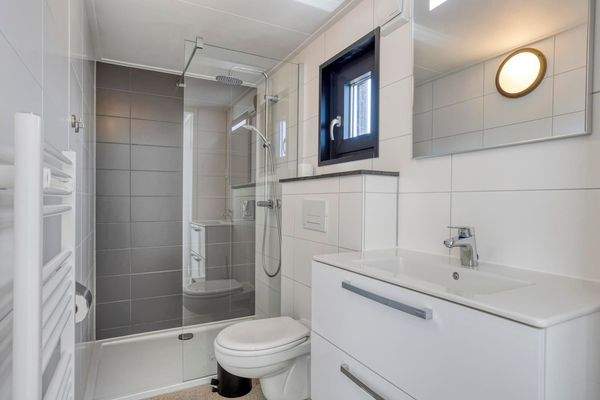 Ferienhaus-zu-verkaufen-Lakeside-Resort-Brielle024