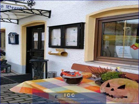 ICC - VORANKÜNDIGUNG - Bekanntes Dorfgasthaus in Falkenberg ca. 257 Sitzplätze + Biergarten + große Wohnung