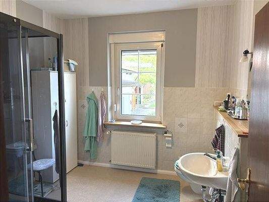 Bad mit Dusche