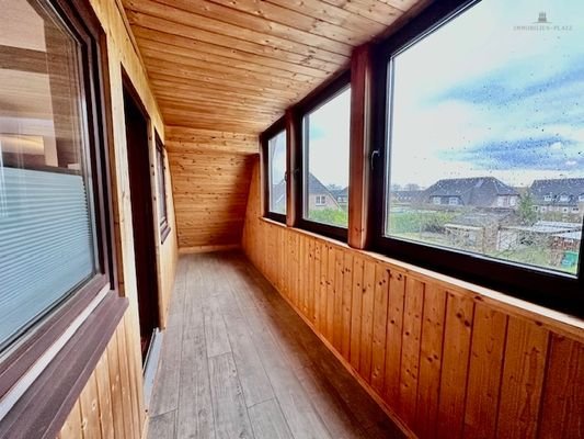 Balkon OG