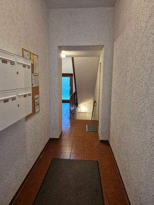 gepflegter Eingangsbereich