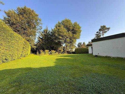 parkähnlicher Garten