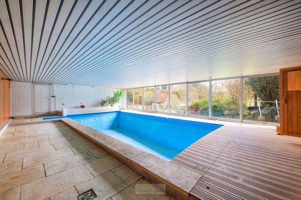 Schwimmbad Perspektive 2