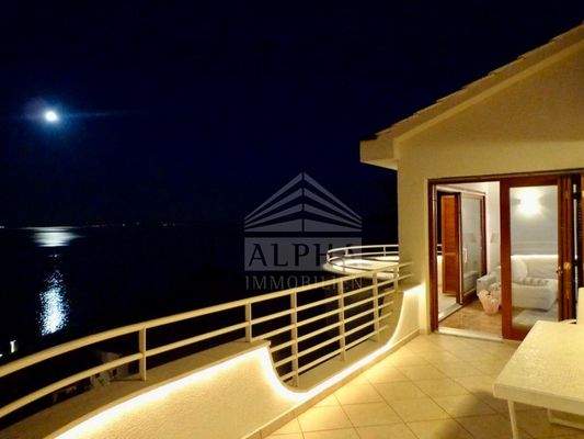 Balkon_Wohnung im 2.OG (1)