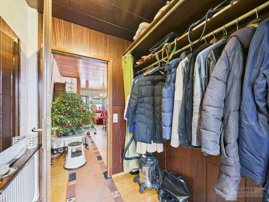 Eingangsbereich / Garderobe 