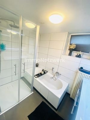 Badezimmer im Keller