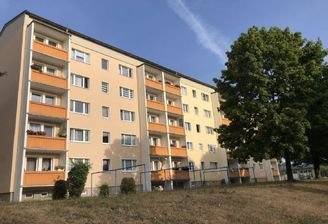 Selling ***süße 3-Raum-Wohnung im Grünen sucht neue Familie***