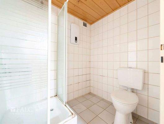 Badezimmer - (KI generiert)