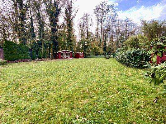 viel Platz mit Blick ins Grüne