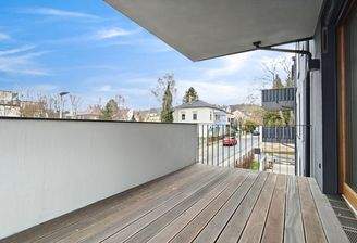 großzügiger Balkon