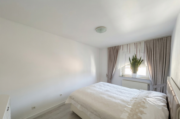 2OG Schlafzimmer 2.png